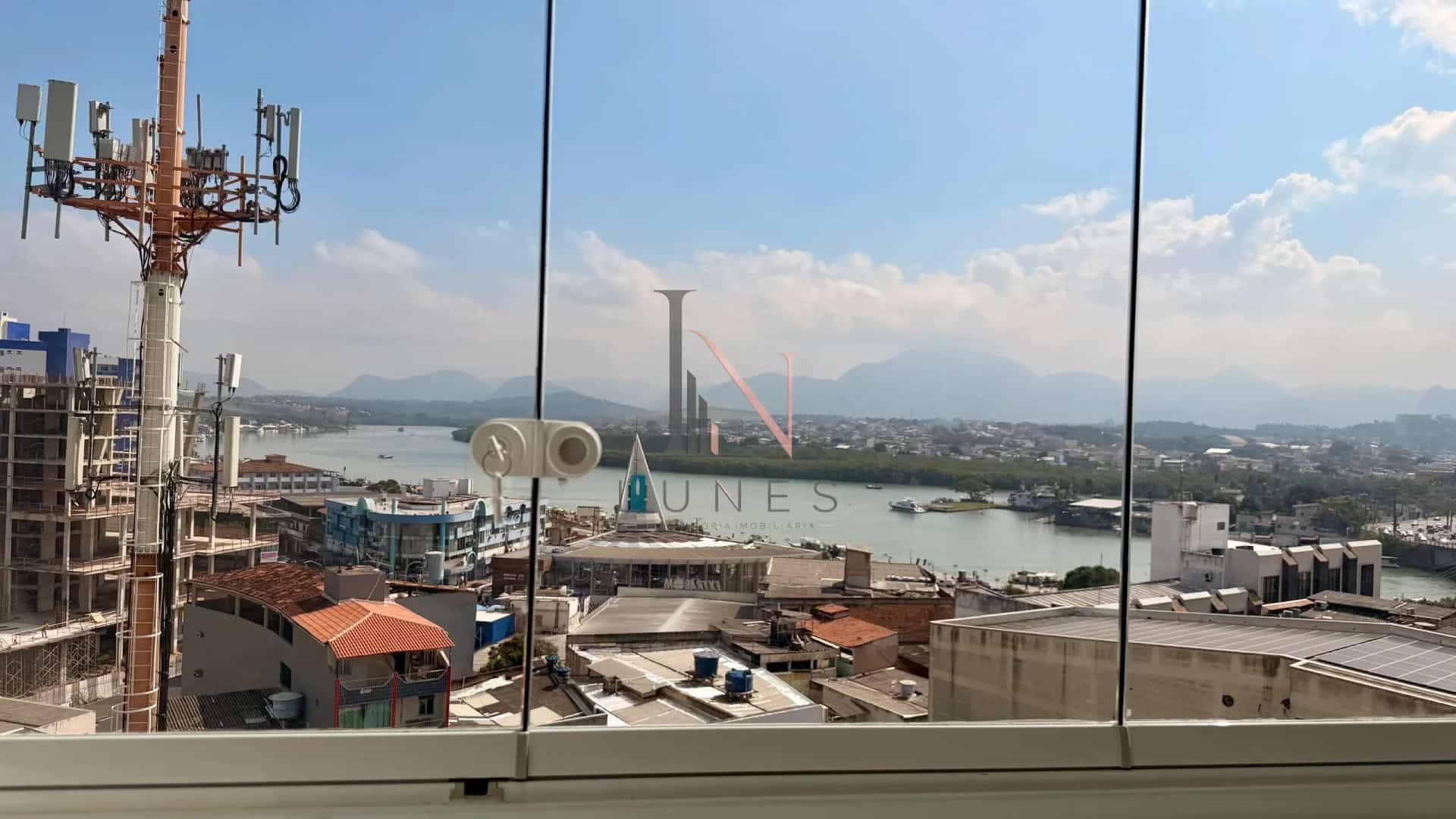 Apartamento com Vista para o Canal